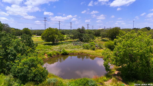 685 S Loop 1604 Property Photo 29