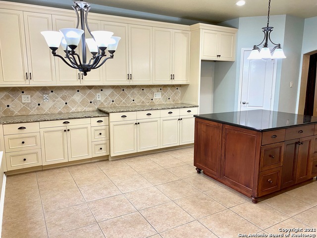 2000031 Property Photo 10