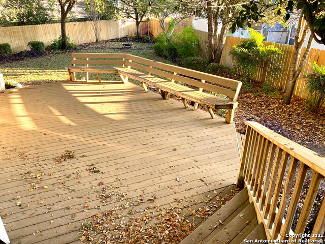 2000031 Property Photo 31
