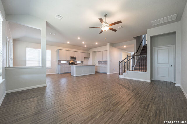 8951 Stillwater Pass Property Photo 3