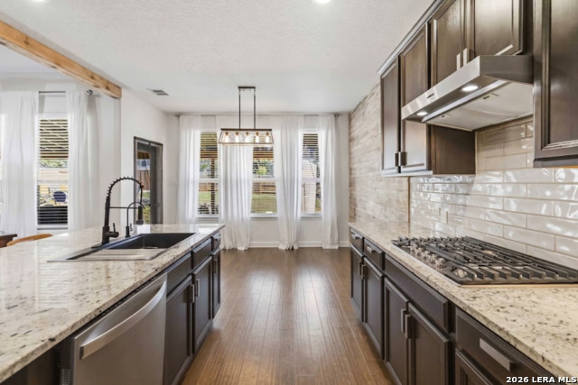 1531 Esser Xing Property Photo 1