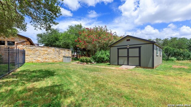110 Western Oaks Property Photo 26