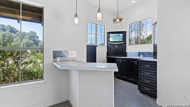 110 Western Oaks Property Photo 28