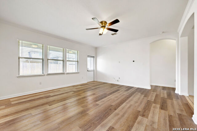 8443 Meadow Plns Property Photo 4