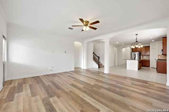 8443 Meadow Plns Property Photo 5