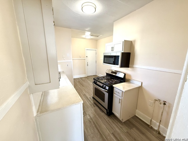 409 Canton Property Photo 8
