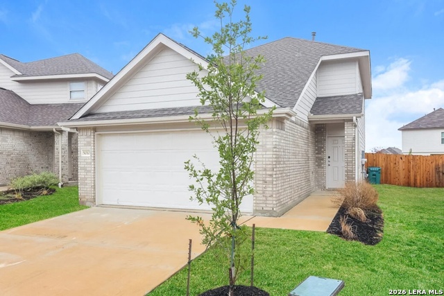 5010 Jade Crossing Property Photo 2