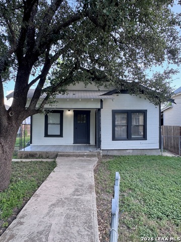 830 Texas Ave Property Photo 1