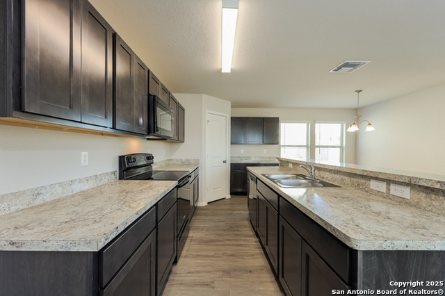 5027 Blue Ranch Property Photo 4