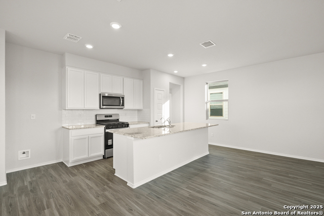 4939 Blue Ranch Property Photo 4