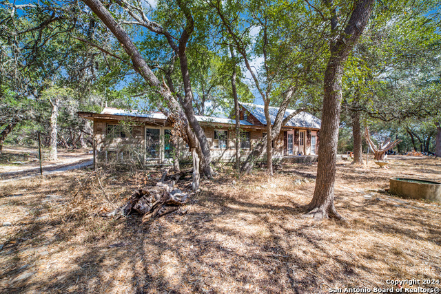 31210 Stahl Ln Property Photo 3