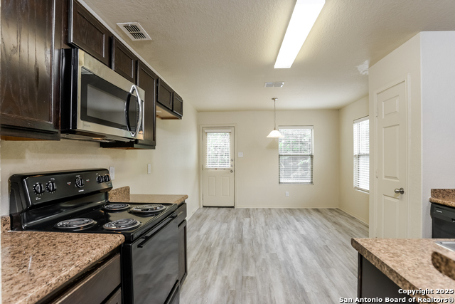 7610 Cypress Vine Property Photo 3
