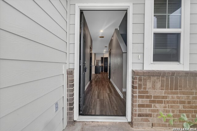 10408 Bean Goose Property Photo 6