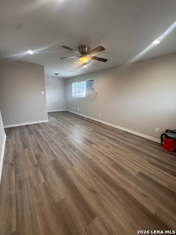 7110 Glen Ter Property Photo 5