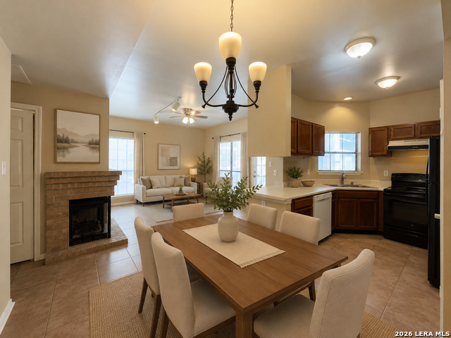 8655 Datapoint Drive Property Photo 3