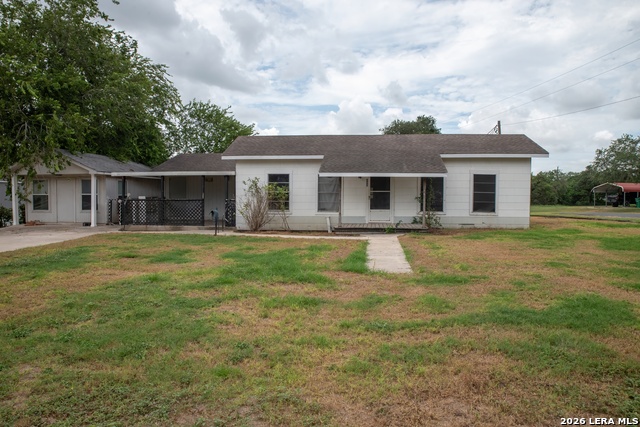 200 N Irvin St Property Photo 1
