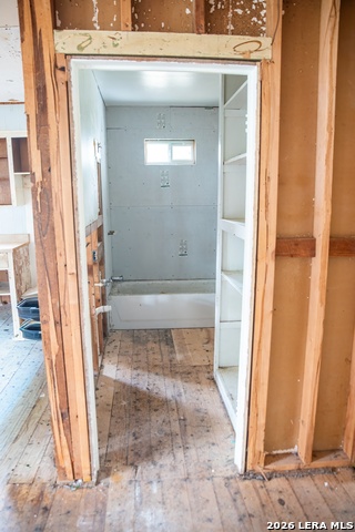 200 N Irvin St Property Photo 9