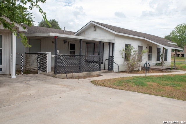 200 N Irvin St Property Photo 12