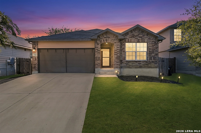 1709 London Blue Property Photo 1