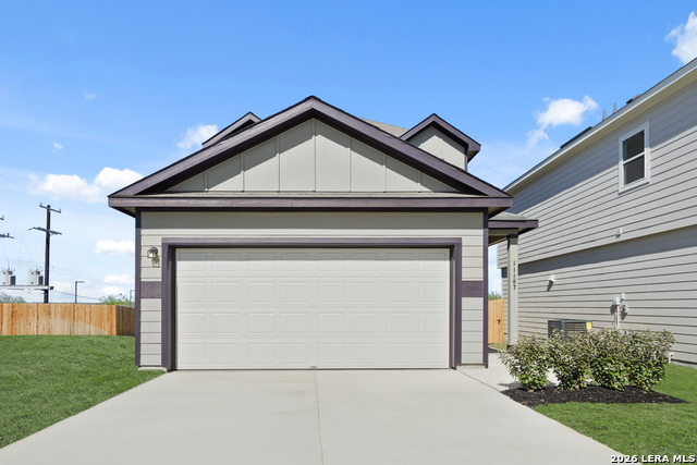 11107 Luckenbach Loop Property Photo 1