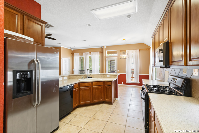 3527 Mendocino Park Property Photo 11