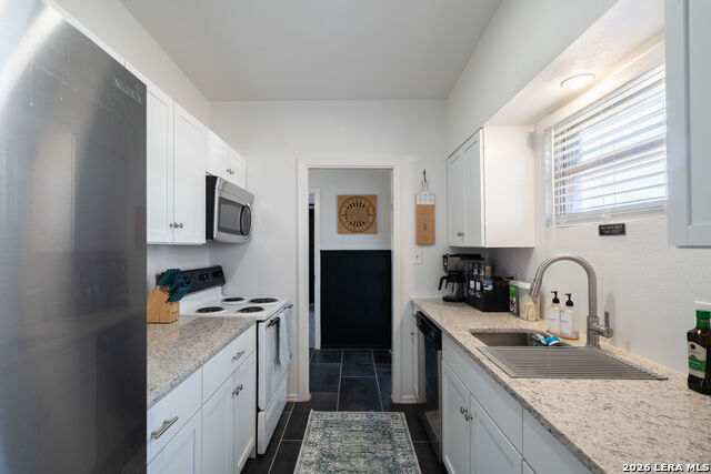 482 Hialeah Ave Property Photo 10