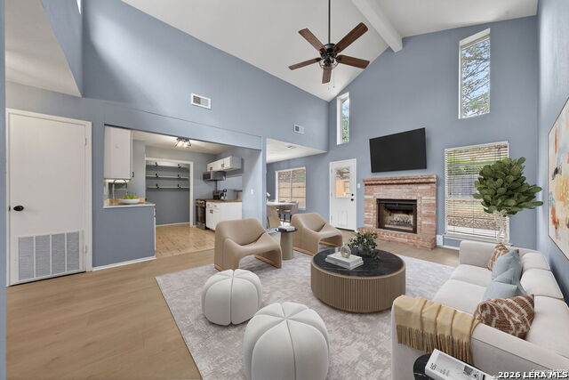 2415 Moss Ter Property Photo 2