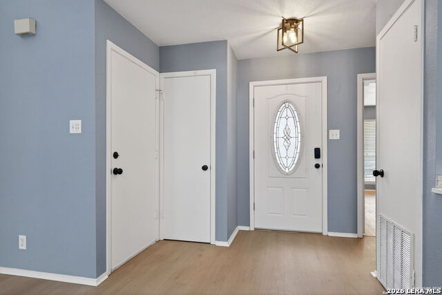 2415 Moss Ter Property Photo 7