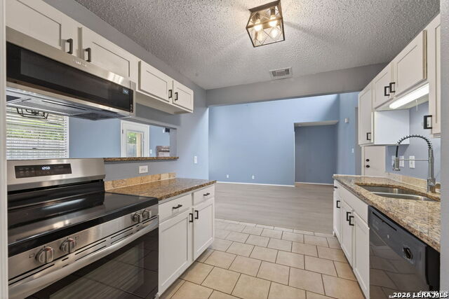 2415 Moss Ter Property Photo 12