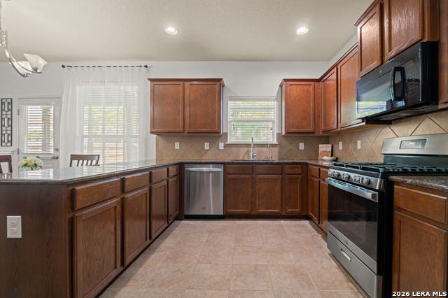 6723 Karnes Leaf Property Photo 6