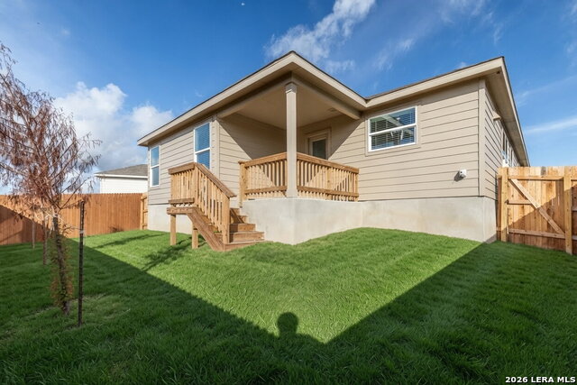 706 Red Field Property Photo 2