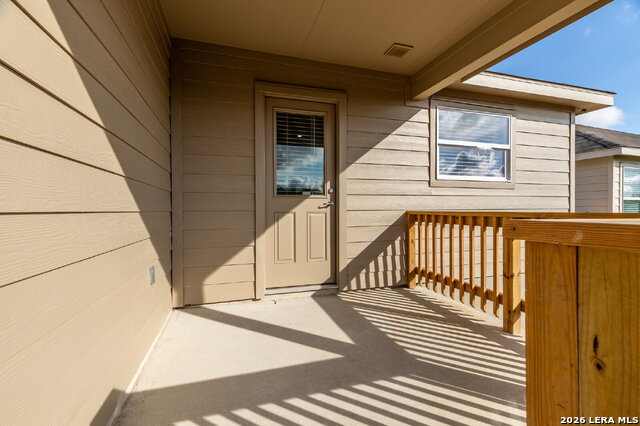 706 Red Field Property Photo 4