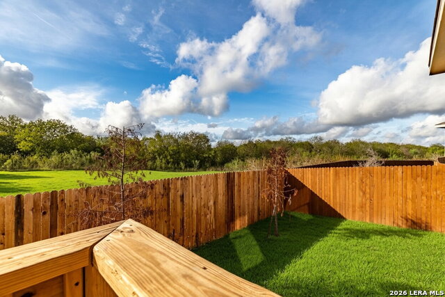 706 Red Field Property Photo 5