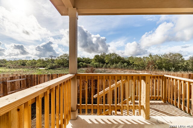 706 Red Field Property Photo 6