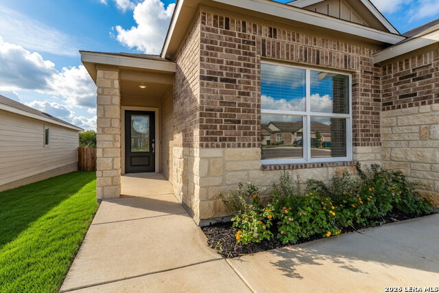 706 Red Field Property Photo 26