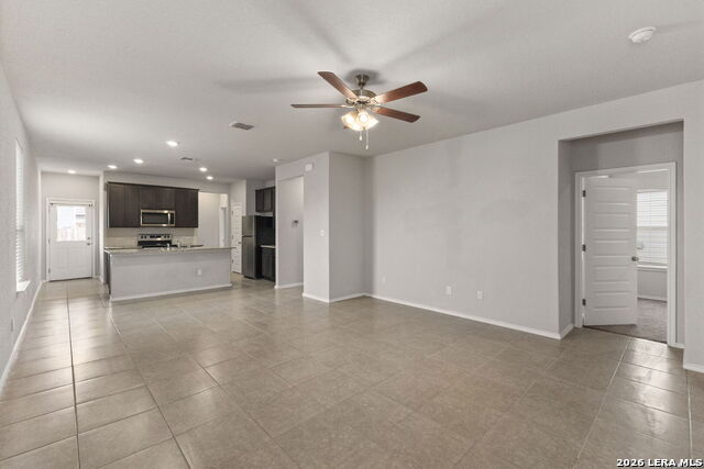 10019 Rancho Real Property Photo 5