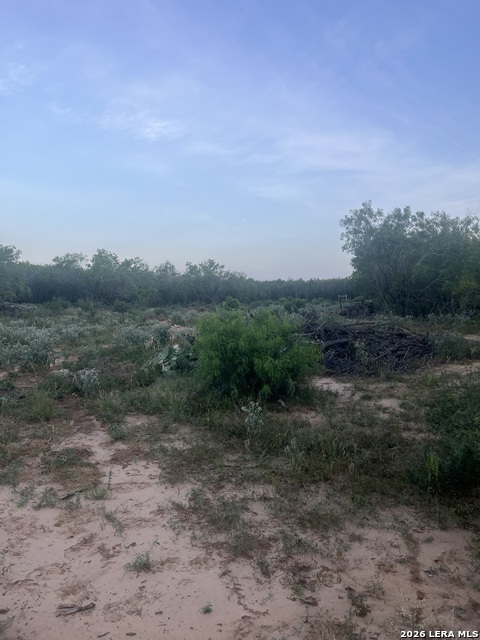 108014 Ih 37 Property Photo 4