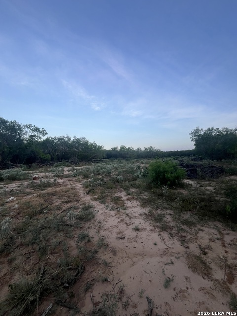 108014 Ih 37 Property Photo 7