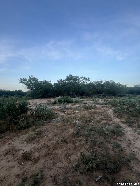 108014 Ih 37 Property Photo 8