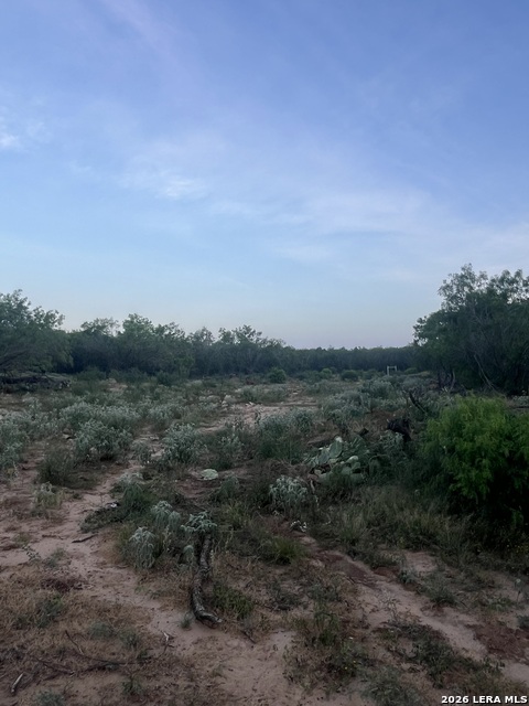 108014 Ih 37 Property Photo 10