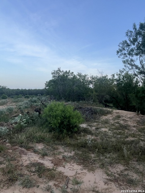 108014 Ih 37 Property Photo 11
