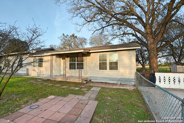 1401 Coco Ln Property Photo 1