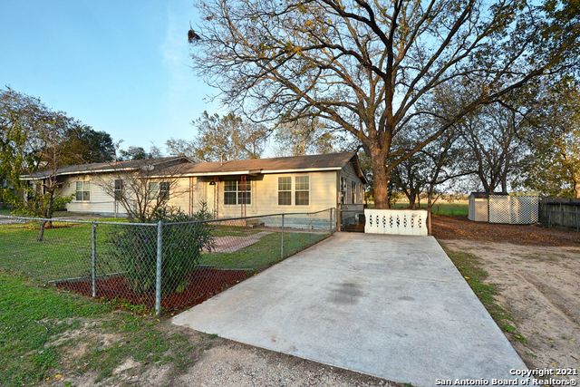 1401 Coco Ln Property Photo 2