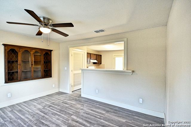 1401 Coco Ln Property Photo 4