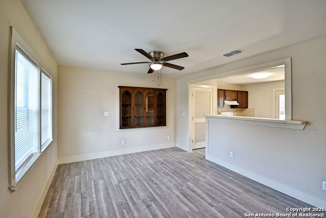 1401 Coco Ln Property Photo 5