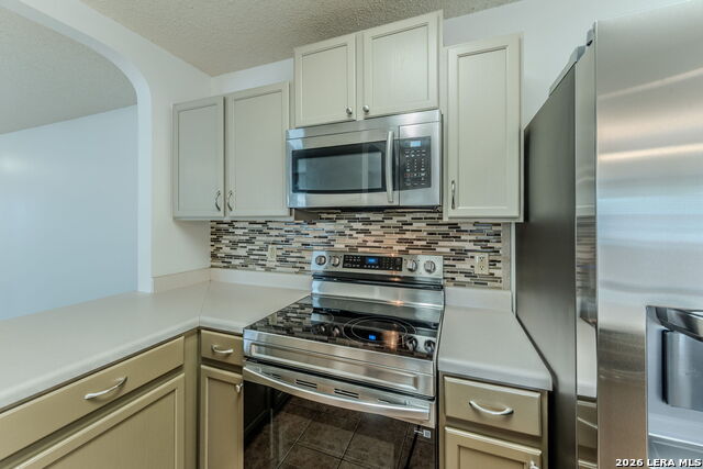7014 Western Skies Property Photo 5