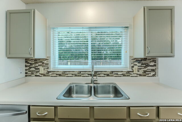 7014 Western Skies Property Photo 6