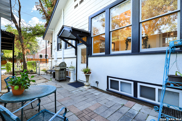 802 N Olive St Property Photo 43