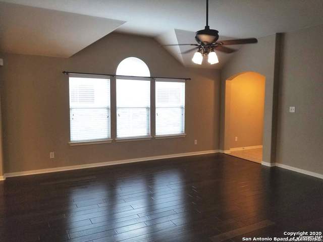 533 Thoreau Trl Property Photo 17