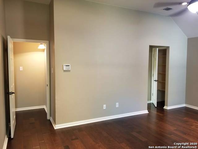 533 Thoreau Trl Property Photo 18